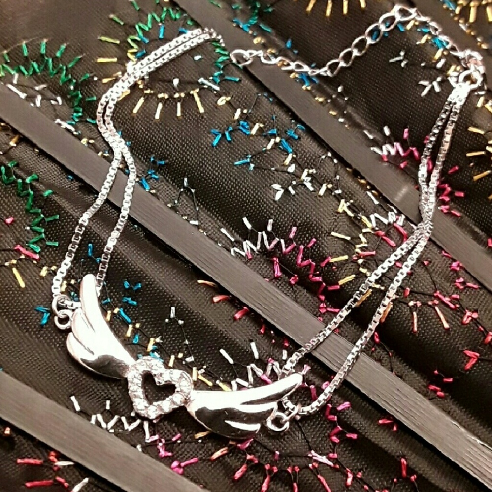 A1 NEW Diamond Sterling Angel Wing Bracelet - Picture 3 of 7